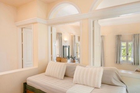 Century Resort - 109