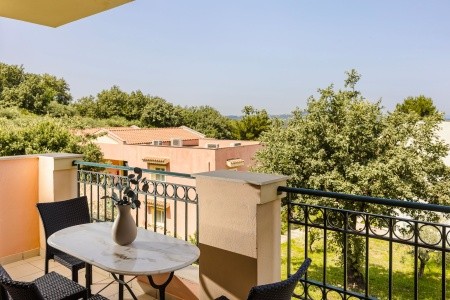 Century Resort - 117