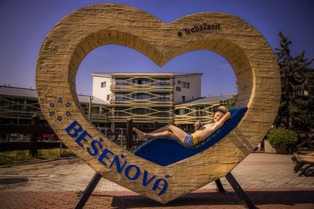 Slovensko Liptov Galeria Thermal Bešeňová 3 dňový pobyt Raňajky Vlastná August 2026 ( 5/08/26- 7/08/26)