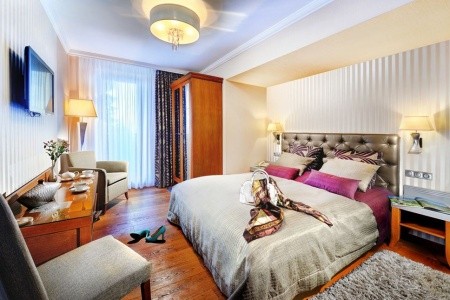Slovensko Vysoké Tatry Grandhotel Praha 6 dňový pobyt Raňajky Vlastná November 2026 (12/11/26-17/11/26)