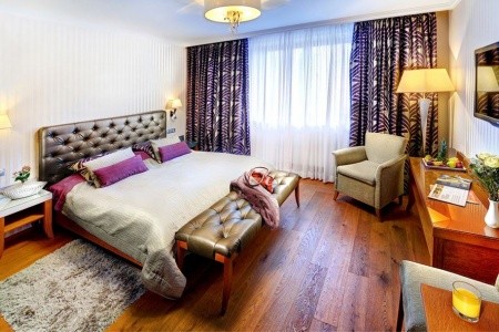Slovensko Vysoké Tatry Grandhotel Praha 6 dňový pobyt Raňajky Vlastná November 2026 (12/11/26-17/11/26)