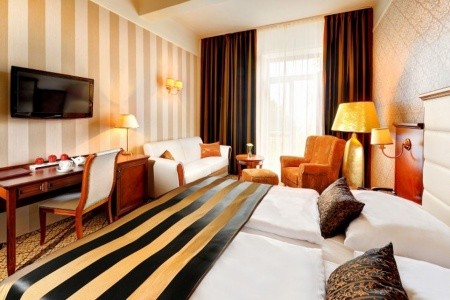 Slovensko Vysoké Tatry Grandhotel Praha 6 dňový pobyt Raňajky Vlastná November 2026 (12/11/26-17/11/26)