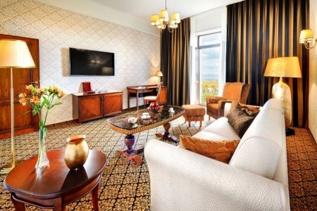 Slovensko Vysoké Tatry Grandhotel Praha 6 dňový pobyt Raňajky Vlastná November 2026 (12/11/26-17/11/26)