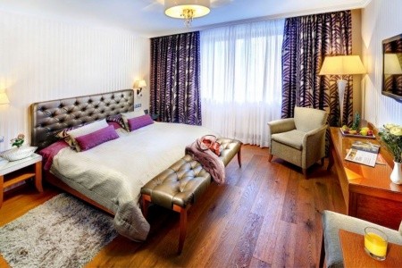 Slovensko Vysoké Tatry Grandhotel Praha 6 dňový pobyt Raňajky Vlastná November 2026 (12/11/26-17/11/26)