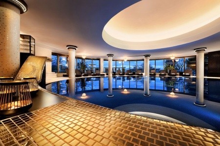 Slovensko Vysoké Tatry Grandhotel Starý Smokovec 3 dňový pobyt Raňajky Vlastná December 2026 (19/12/26-21/12/26)