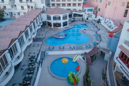 Minamark Beach Resort - 4