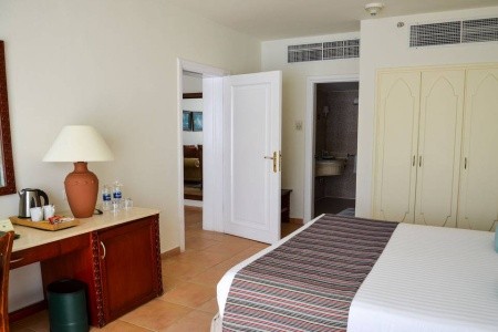 Baron Palms Resort - 24