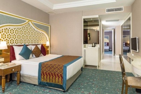 Royal Taj Mahal - 42