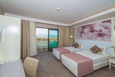 Diamond Premium & Spa - 24