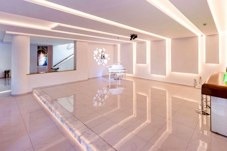 Mediterranean Beach Resort - 4