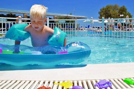 Mediterranean Beach Resort - 10