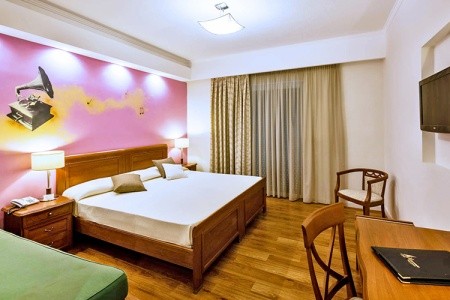 Mediterranean Beach Resort - 14