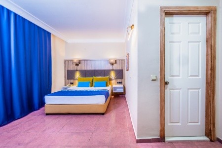 Club Big Blue Suite - 21