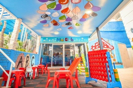 Club Big Blue Suite - 77