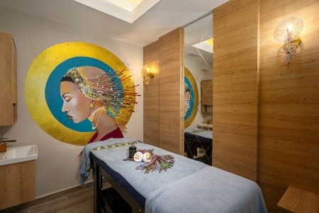 Club Big Blue Suite - 78