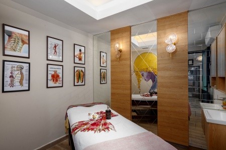 Club Big Blue Suite - 82