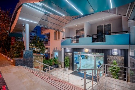 Club Big Blue Suite - 9