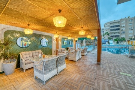 Club Big Blue Suite - 12