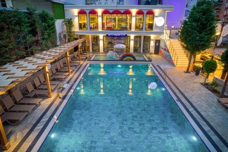 Club Big Blue Suite - 14