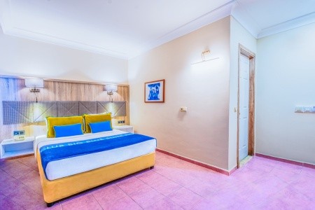 Club Big Blue Suite - 20