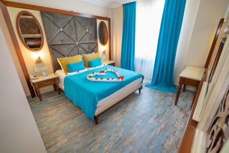 Club Big Blue Suite - 44