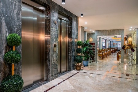 Club Big Blue Suite - 57