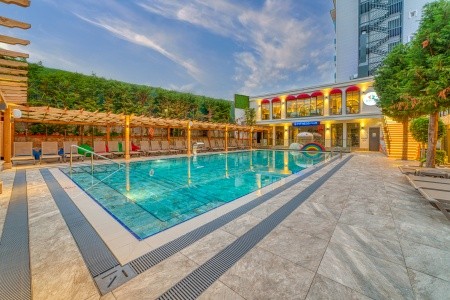 Club Big Blue Suite - 66