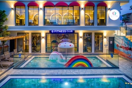 Club Big Blue Suite - 68