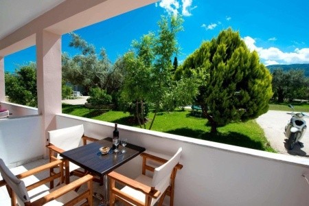 Christina Studios - 6