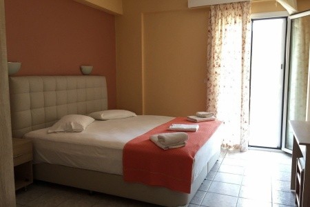 Christina Studios - 11