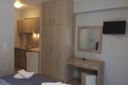 Christina Studios - 15