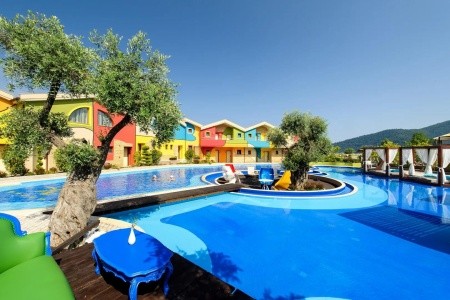 Alexandra Golden Boutique - 2