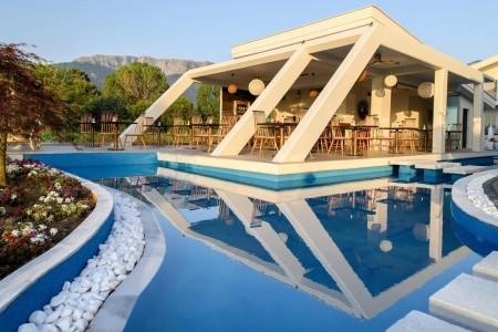 Alexandra Golden Boutique - 9