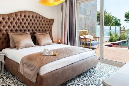 Alexandra Golden Boutique - 11