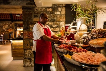 Outrigger Maurtius Beach Resort - 19