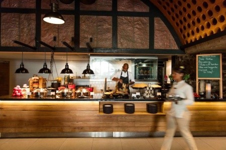 Outrigger Maurtius Beach Resort - 20