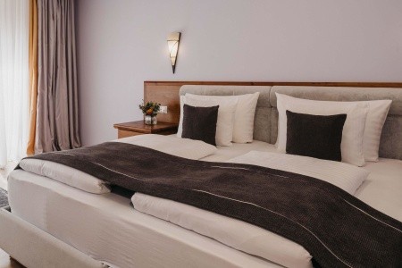 Victoria By Vaya - 81