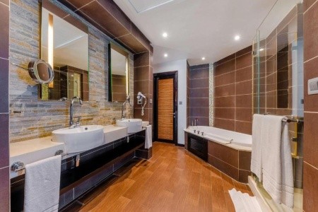 Crystals Beach Resort Belle Mare - 20