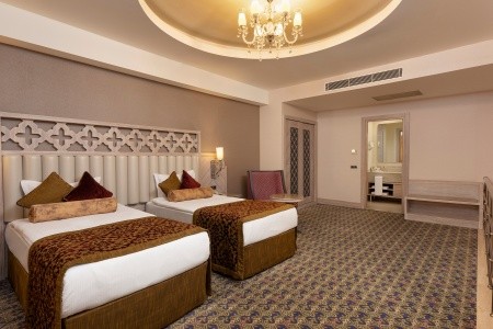 Royal Alhambra Palace - 64