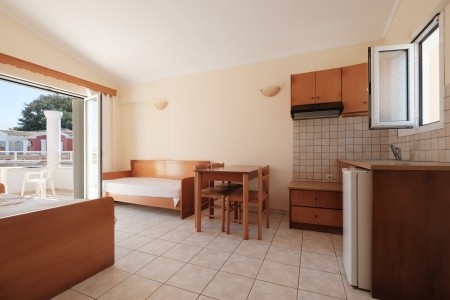 Paradise Hotel Apartments - 9