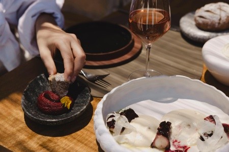 Grécko Kréta Domes Aulus Elounda All-Inclusive Resort Curio Collection By Hilton 11 dňový pobyt Polpenzia Letecky Letisko: Bratislava September 2026 (16/09/26-26/09/26)