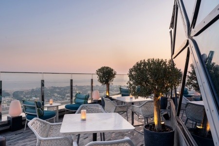 Spojené arabské emiráty Abu Dhabi Andaz Capital Gate Abu Dhabi 7 dňový pobyt All Inclusive Letecky Letisko: Praha August 2026 (28/08/26- 3/09/26)