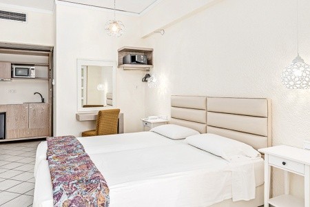 Grécko Samos Samian Blue Village 8 dňový pobyt Polpenzia Letecky Letisko: Praha September 2026 (15/09/26-22/09/26)