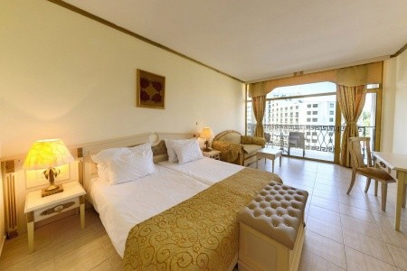 Imperial Palace (Ex. Victoria Palace) - 4