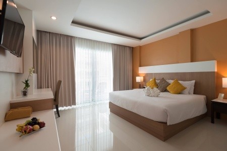 Chanalai Hillside Resort - 10