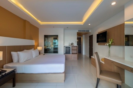 Chanalai Hillside Resort - 17