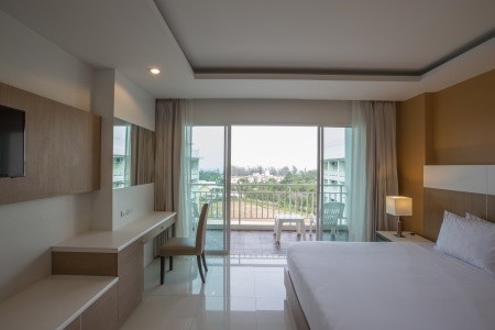 Chanalai Hillside Resort - 18