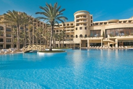 Mövenpick Resort & Marine Spa - 4