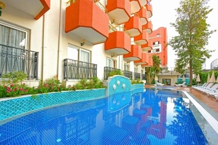 Antique Roman Palace - 13