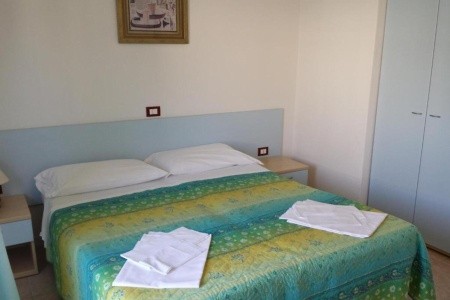 Long Beach Village - 15